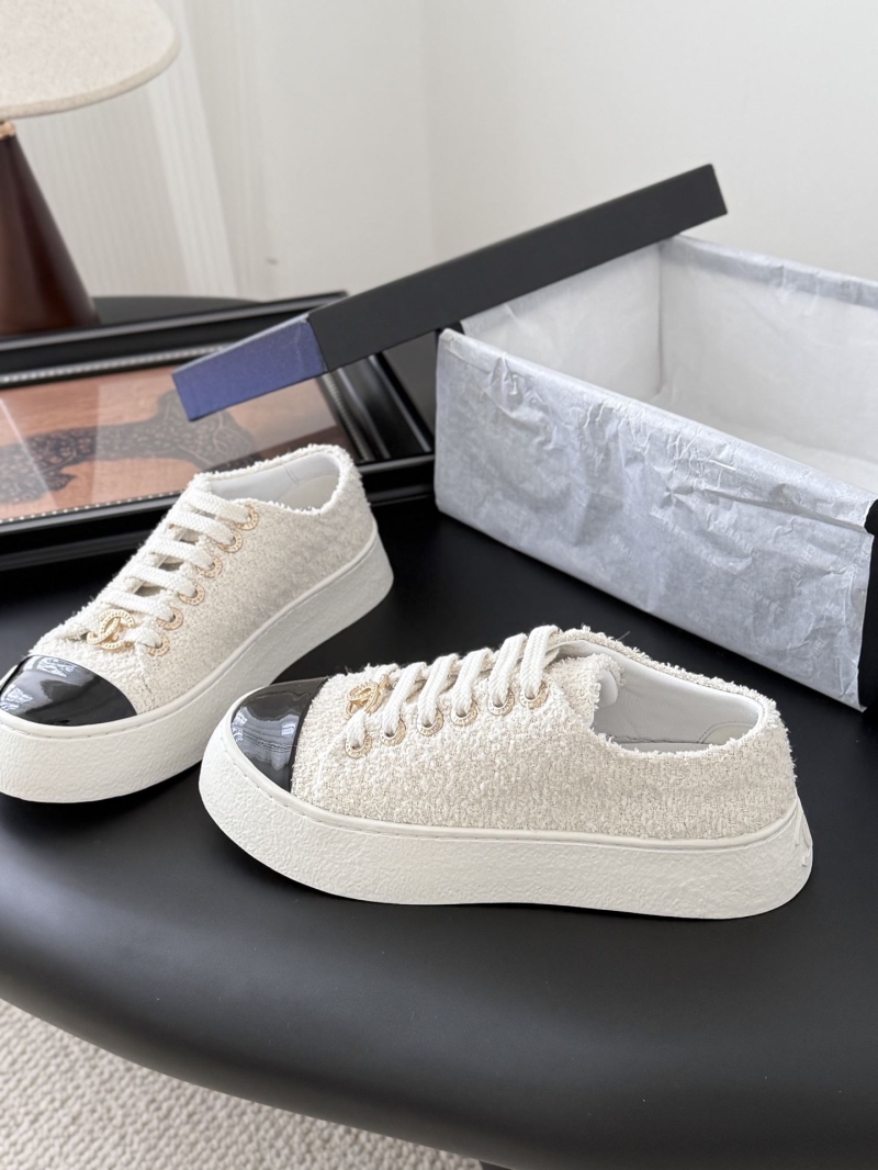 Ch**el sport shoes